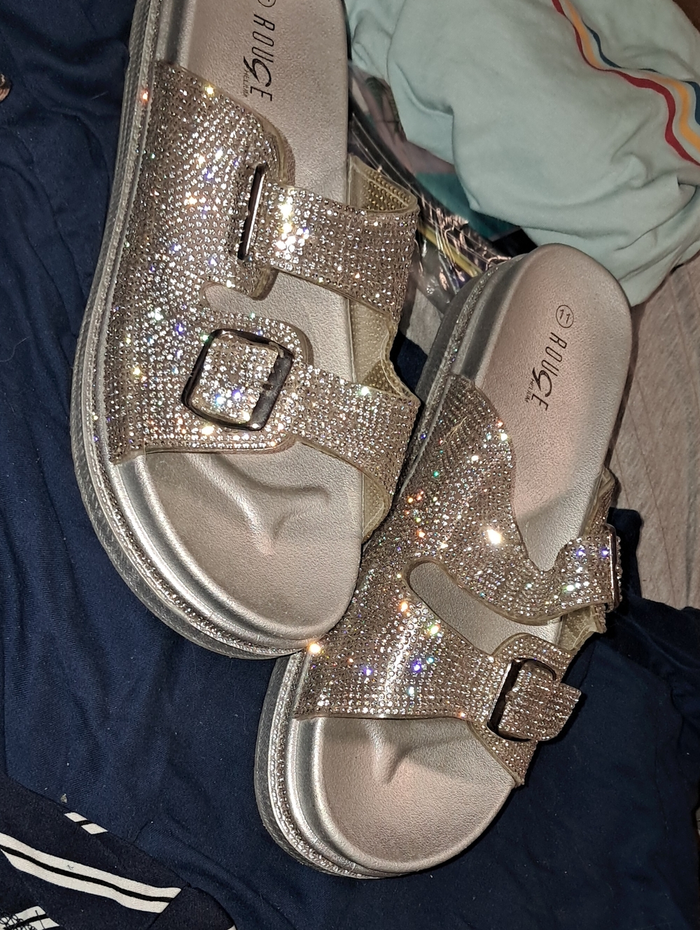 Rouge Hellium Size 11 Fit Like 10